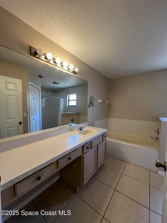 $2,050 | 2540 Alicia Lane, Melbourne, FL 32935