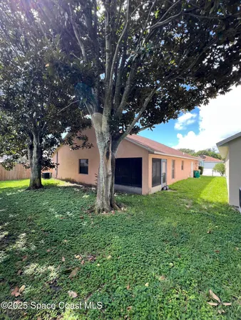 $2,050 | 2540 Alicia Lane, Melbourne, FL 32935