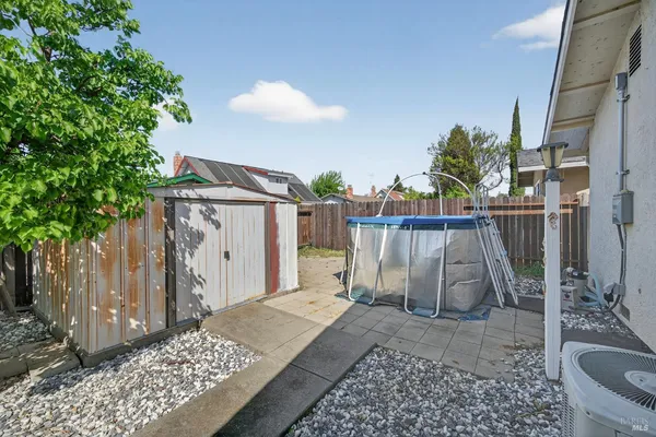 $479,000 | 279 Livingston Avenue, Vacaville, CA 95687