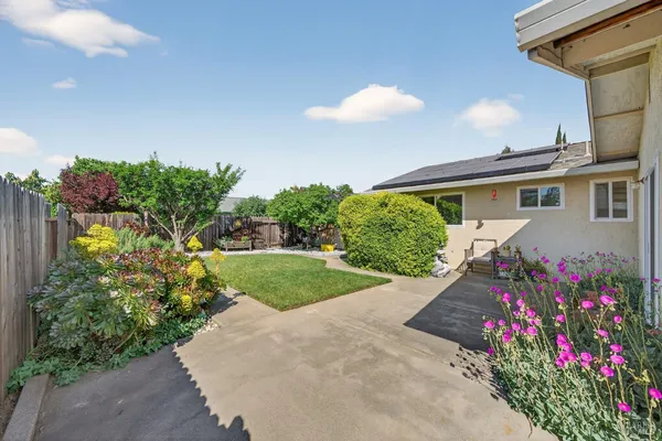 $479,000 | 279 Livingston Avenue, Vacaville, CA 95687