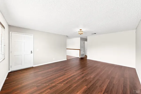 $479,000 | 279 Livingston Avenue, Vacaville, CA 95687