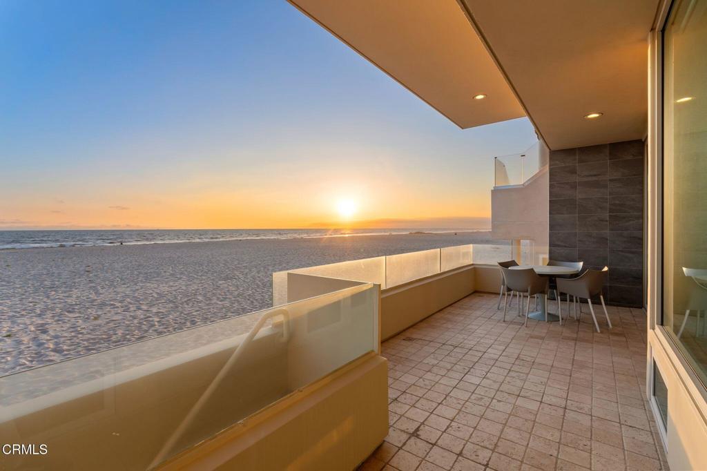 827 Mandalay Beach Road Oxnard, CA 93035 - Photo 19 of 50