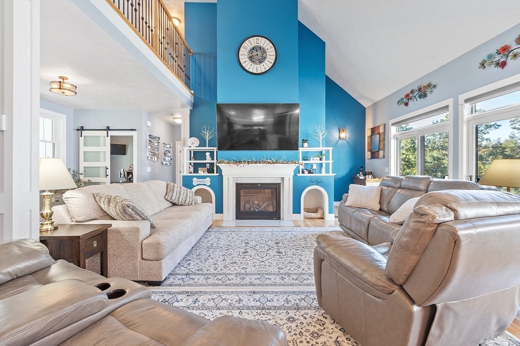637 Mason Road Ashby, MA 01431 - Photo 4 of 42