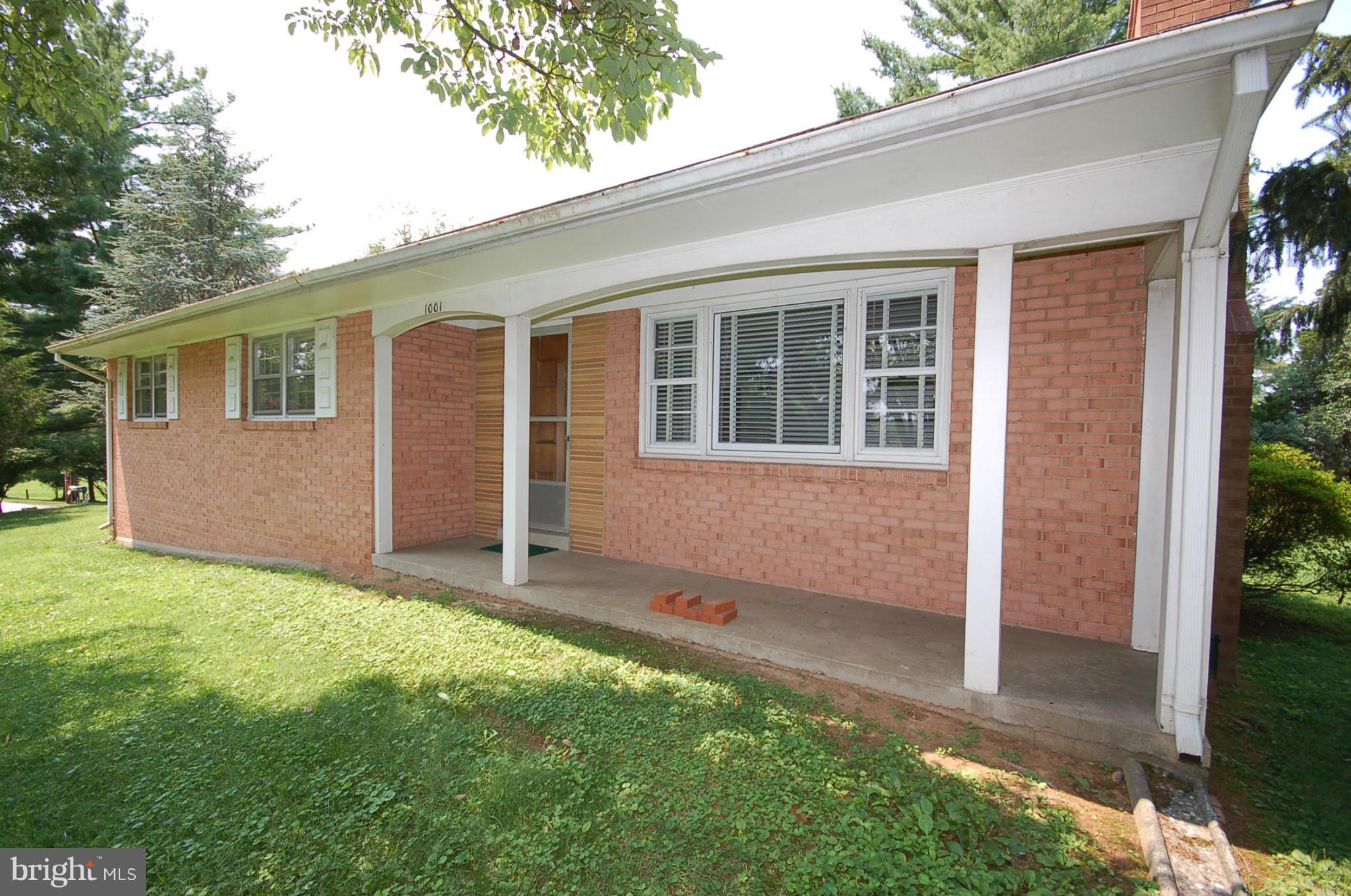 1001 Gold Mine Road Brookeville, MD 20833 - Photo 15 of 17 Exterior (Front)