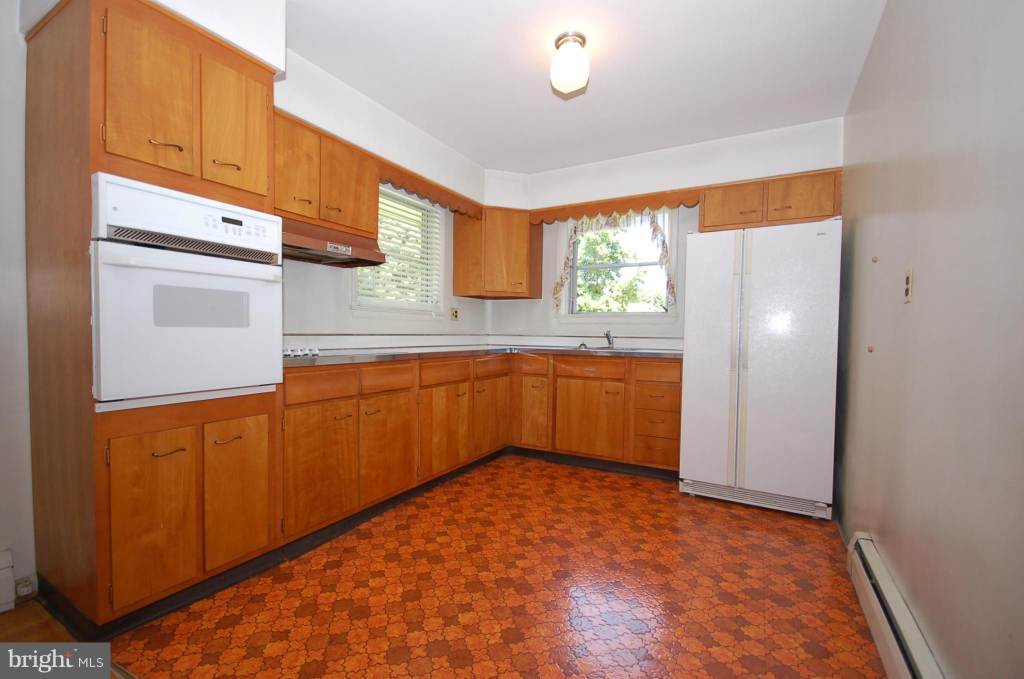 1001 Gold Mine Road Brookeville, MD 20833 - Photo 3 of 17 Kitchen