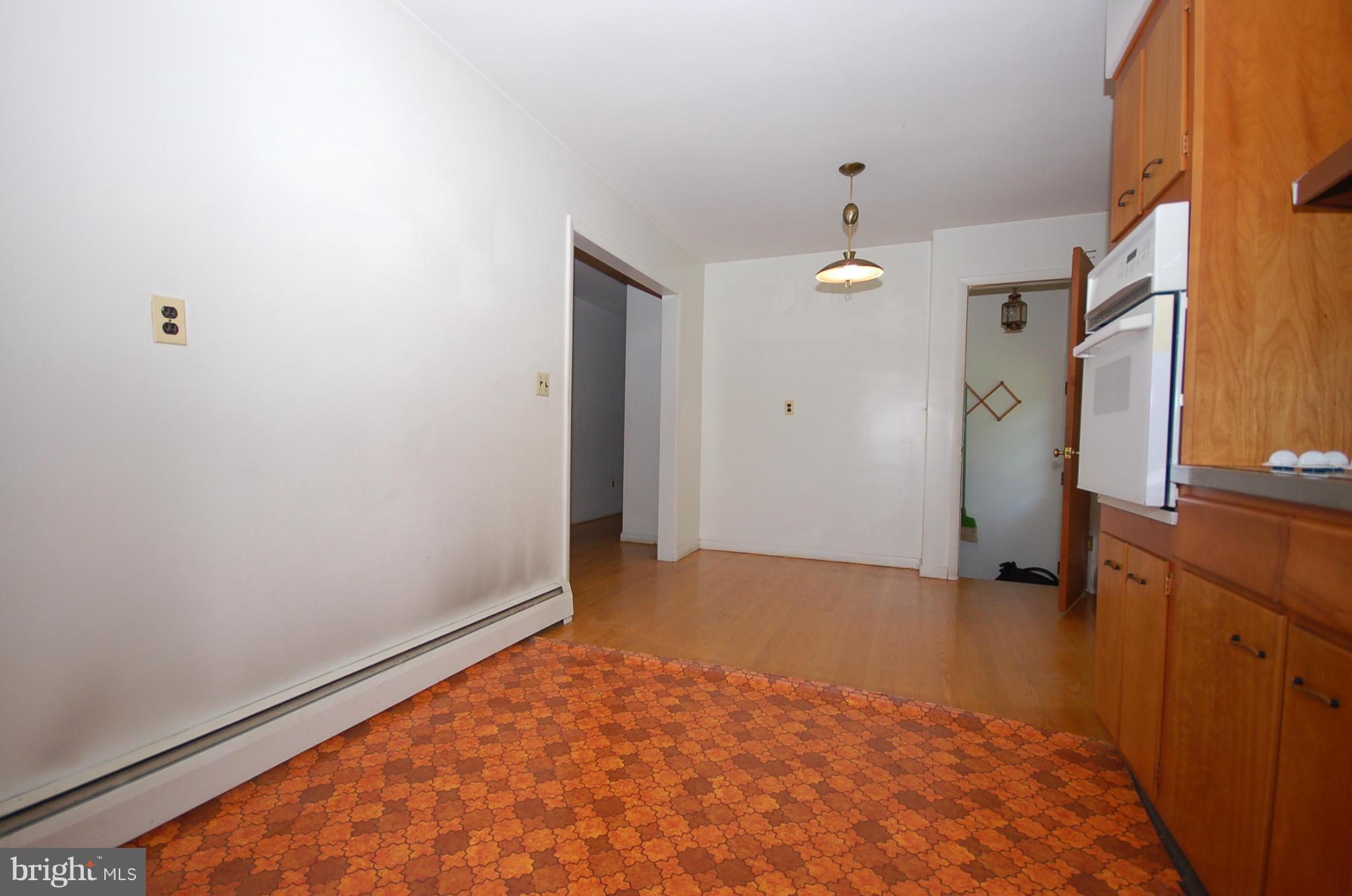 1001 Gold Mine Road Brookeville, MD 20833 - Photo 4 of 17 Kitchen
