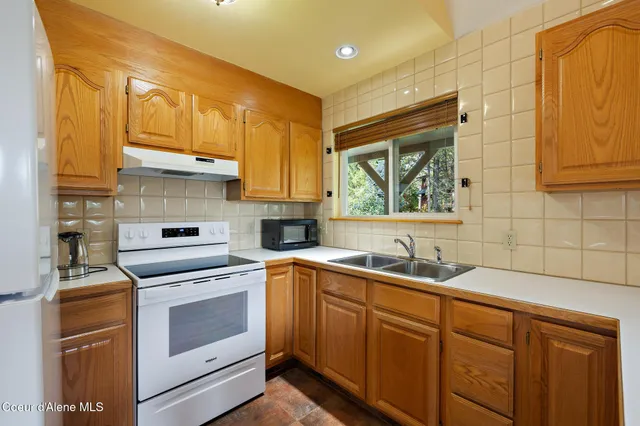 $879,000 | 133 Gold Hill Circle, Sagle, ID 83860