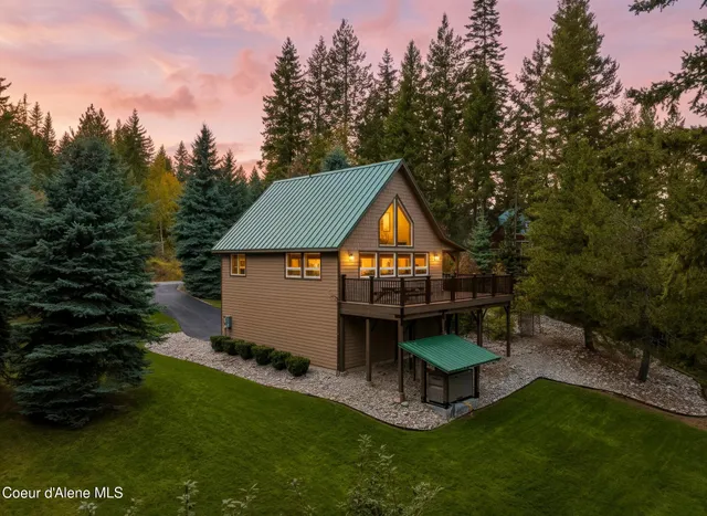 $879,000 | 133 Gold Hill Circle, Sagle, ID 83860