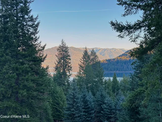 $879,000 | 133 Gold Hill Circle, Sagle, ID 83860