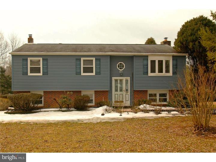 1205 Woodridge Road Coatesville, PA 19320 - Photo 2 of 24 Gallery Image 2