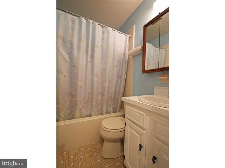 1205 Woodridge Road Coatesville, PA 19320 - Photo 14 of 24 Bathroom