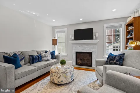 $1,195,000 | 22 Penn Street, Newtown, PA 18940