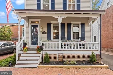 $1,195,000 | 22 Penn Street, Newtown, PA 18940