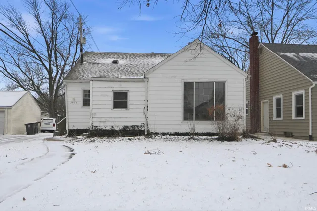 $82,000 | 3919 Gaywood Drive, Fort Wayne, IN 46806