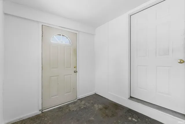 $82,000 | 3919 Gaywood Drive, Fort Wayne, IN 46806