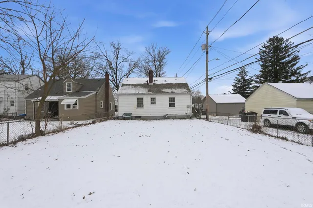 $82,000 | 3919 Gaywood Drive, Fort Wayne, IN 46806