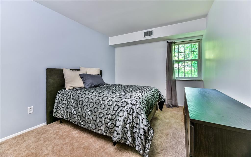 553 Sloop Road, Unit 38 Pittsburgh, PA 15237 - Photo 17 of 22 Guest Bedroom has been freshly painted!