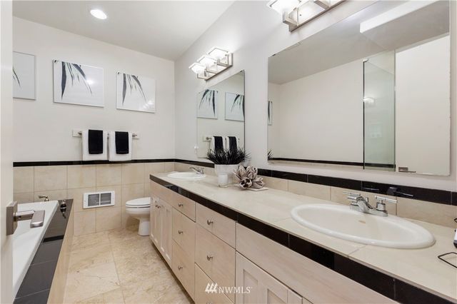 $2,000,000 | 570 Lake Washington Boulevard East, Seattle, WA 98112