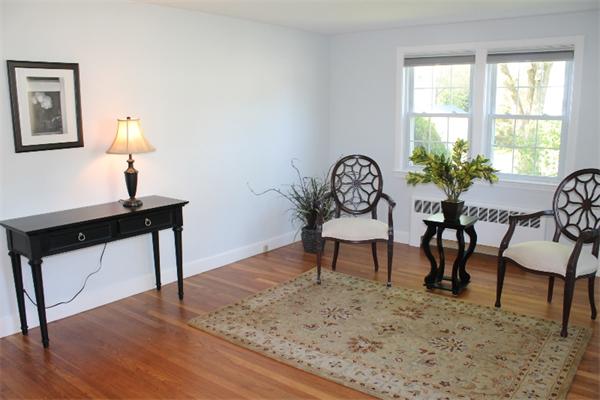 61 Taft Avenue Lexington, MA 02421 - Photo 4 of 24
