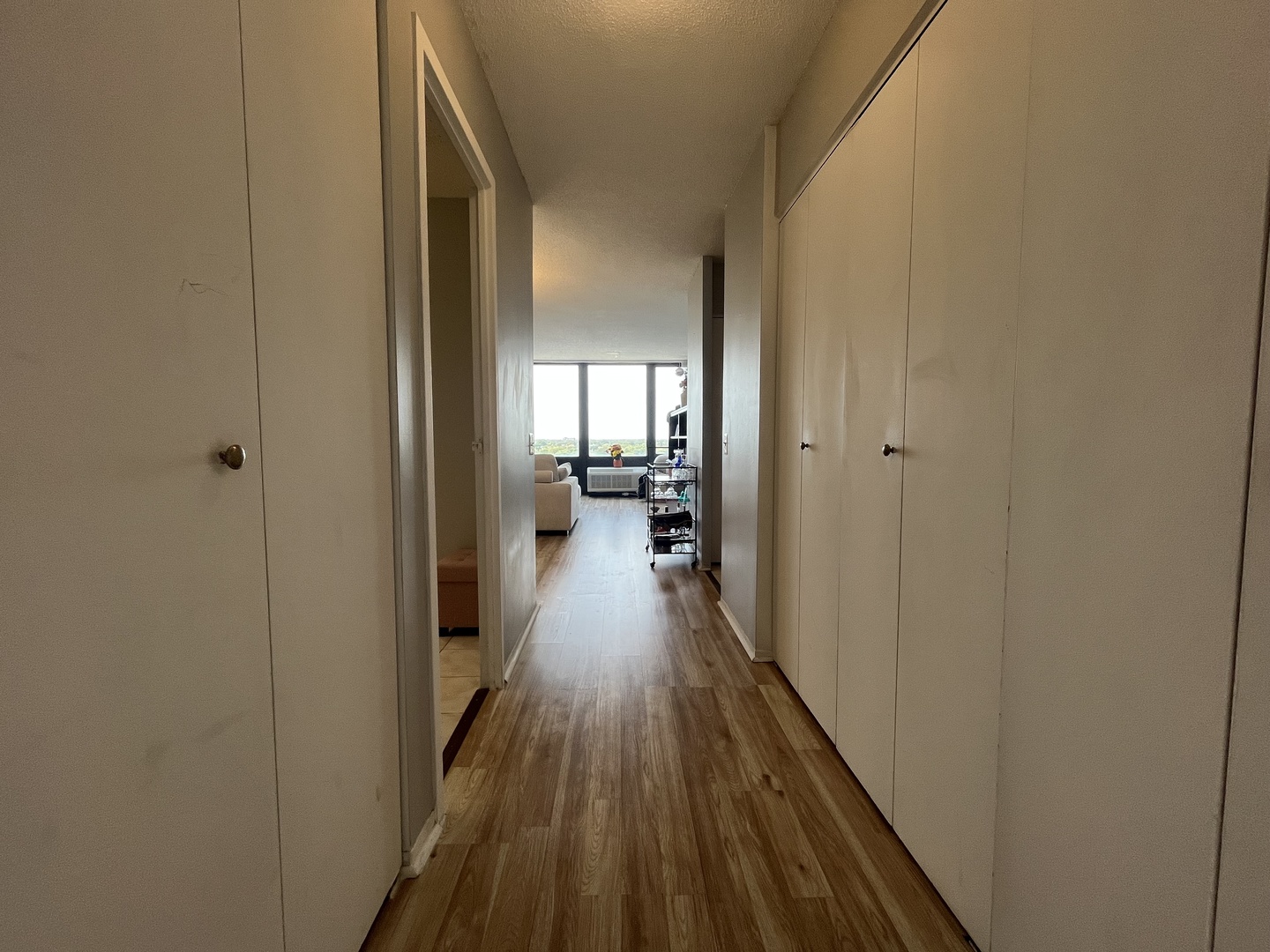 5320 North Sheridan Road, Unit 1210 Chicago, IL 60640 - Photo 4 of 22