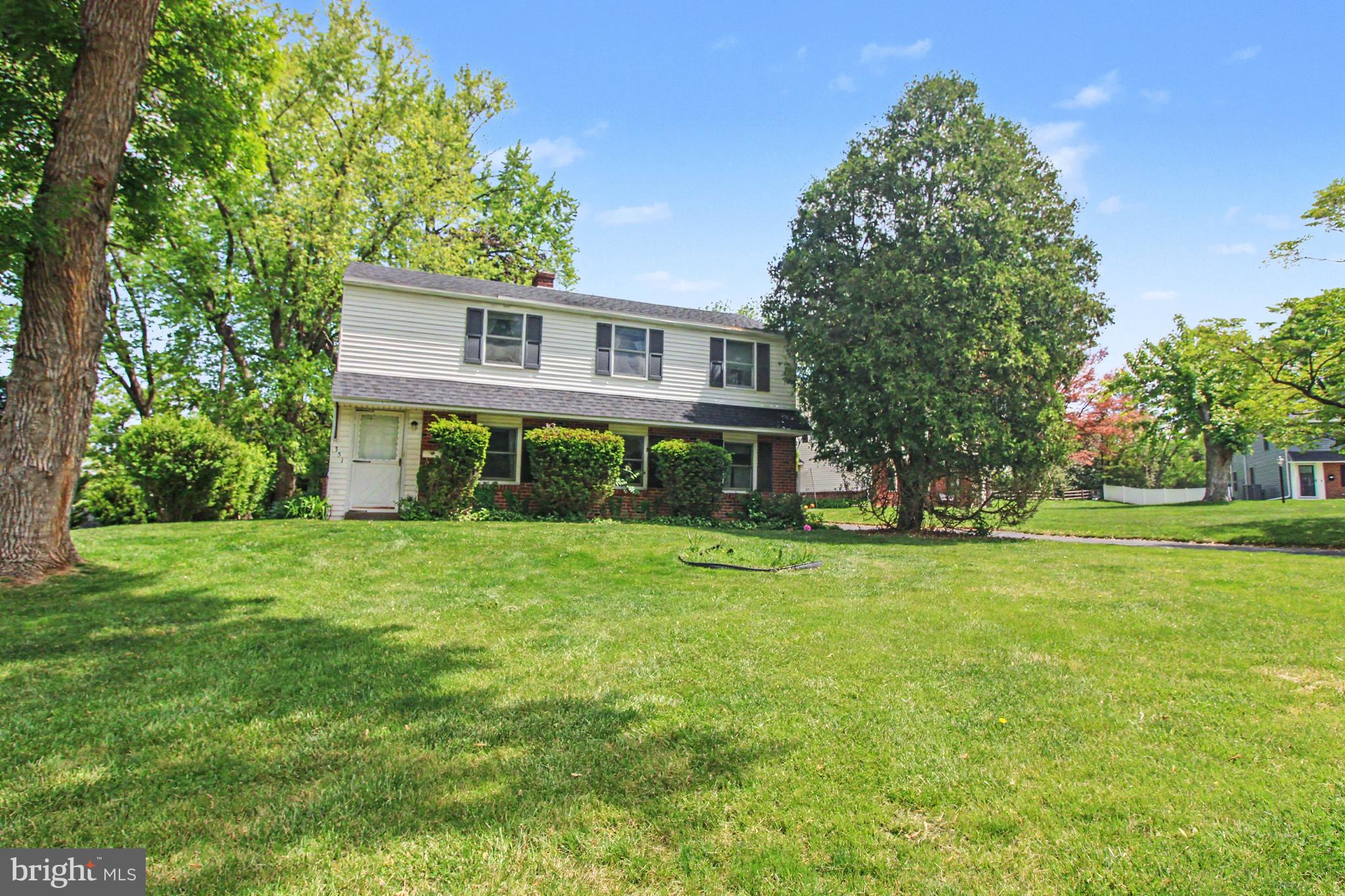 351 Golf View Road Lafayette Hill, PA 19444 - Photo 4 of 38 Gallery Image 4