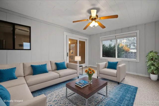 $350,000 | 1009 Sutton Drive, Crystal Lake, IL 60014