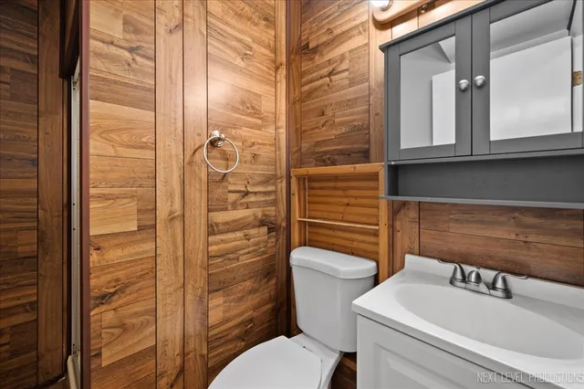 $350,000 | 1009 Sutton Drive, Crystal Lake, IL 60014