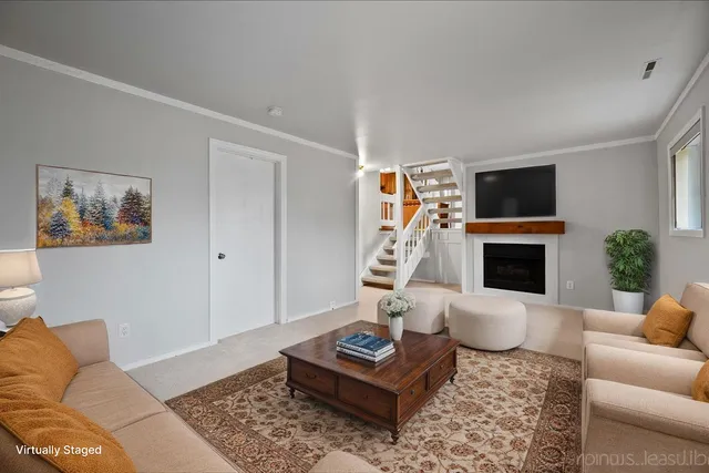 $350,000 | 1009 Sutton Drive, Crystal Lake, IL 60014