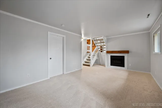 $350,000 | 1009 Sutton Drive, Crystal Lake, IL 60014