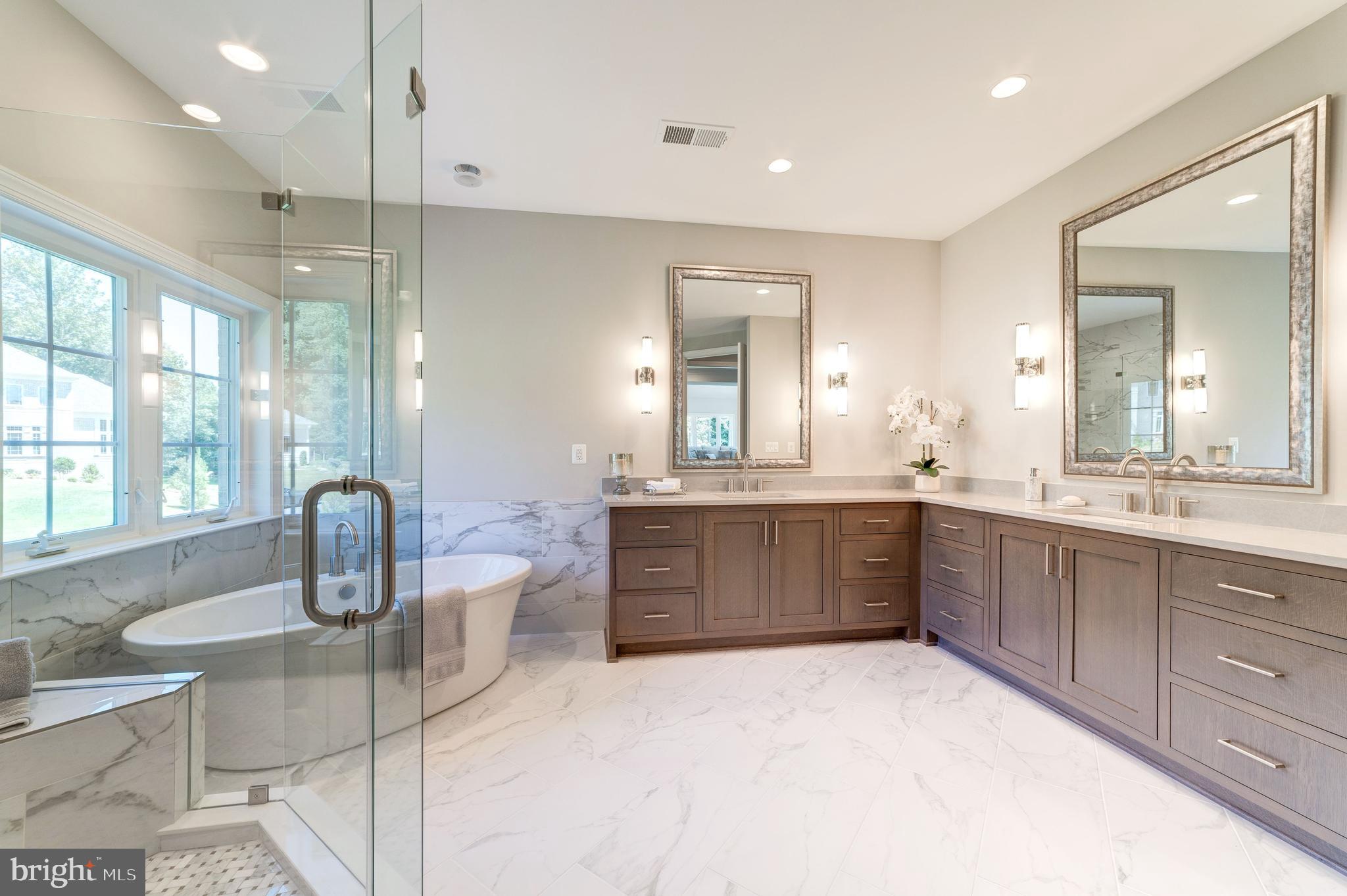 11108 Corobon Lane Great Falls, VA 22066 - Photo 18 of 30 Gallery Image 18