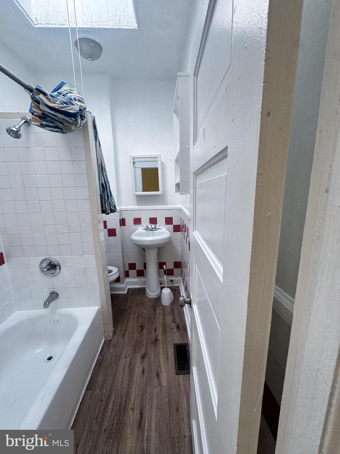 422 Edgewood Street Baltimore, MD 21229 - Photo 7 of 12