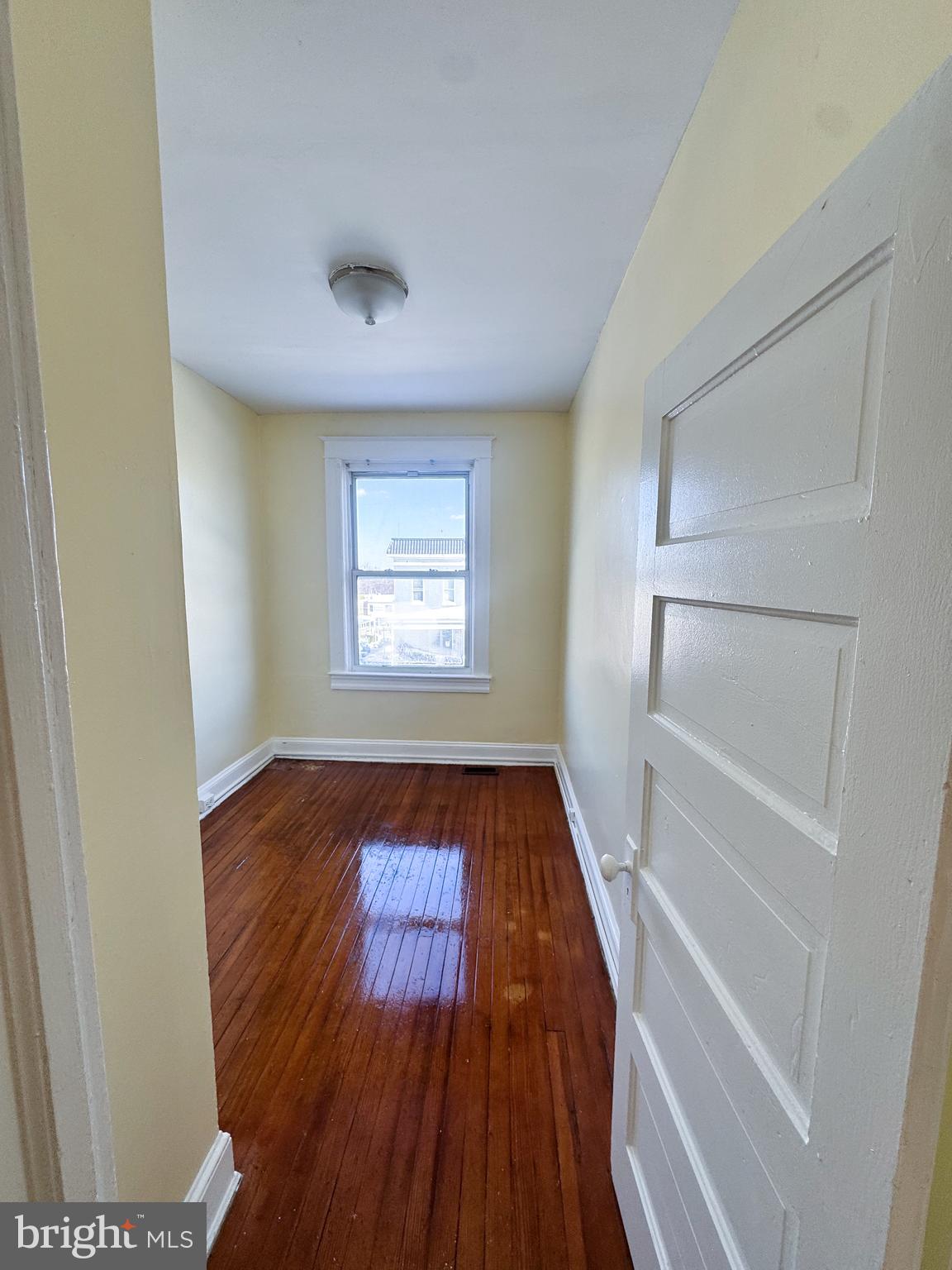 422 Edgewood Street Baltimore, MD 21229 - Photo 9 of 12