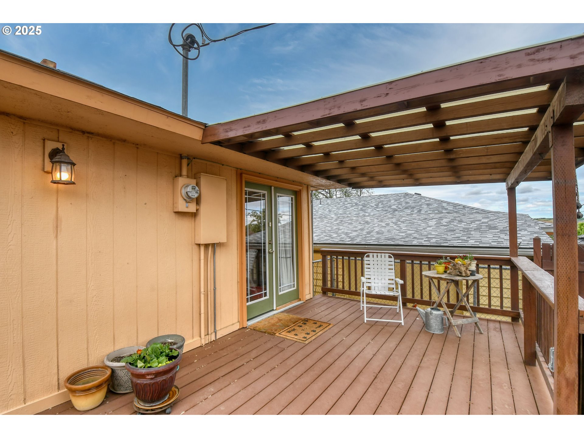 728 Southeast 6th Street Pendleton, OR 97801 - Photo 31 of 34 a view of outdoor space