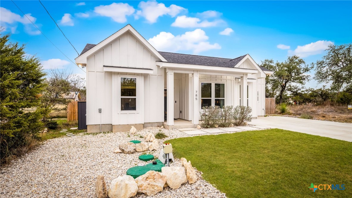 785 Mockingbird Cove Spring Branch, TX 78070 - Photo 1 of 24