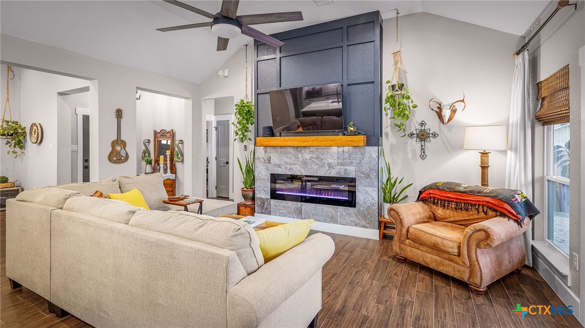 785 Mockingbird Cove Spring Branch, TX 78070 - Photo 6 of 24