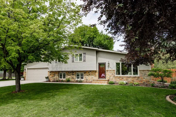 $409,000 | 1632 Flickertail Circle South, Fargo, ND 58103