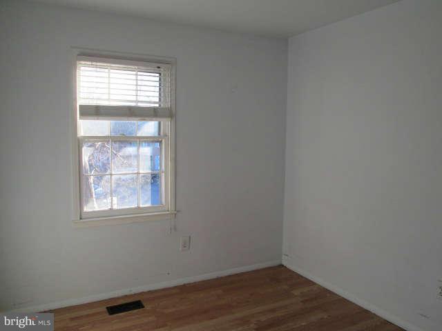 7770 Euclid Way Springfield, VA 22153 - Photo 16 of 28 Bedroom