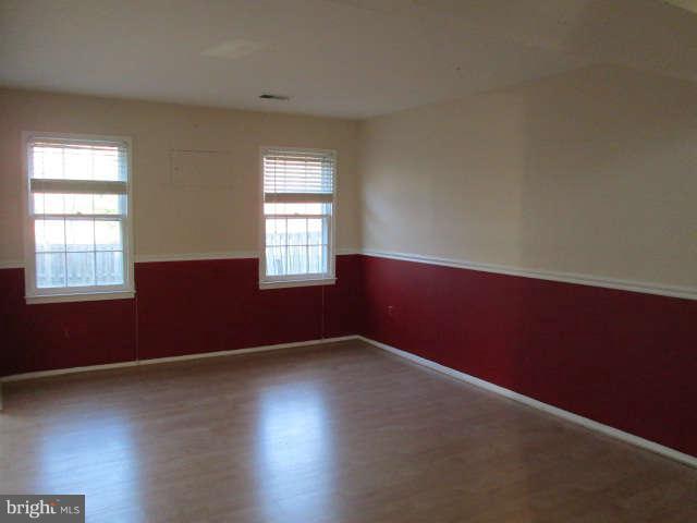 7770 Euclid Way Springfield, VA 22153 - Photo 6 of 28 Living Room