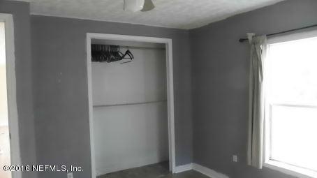 2038 Blair Road Jacksonville, FL 32221 - Photo 3 of 7 a view of bathroom