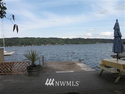 11038 Riviera Place Northeast Seattle, WA 98125 - Photo 1 of 1 Gallery Image 1