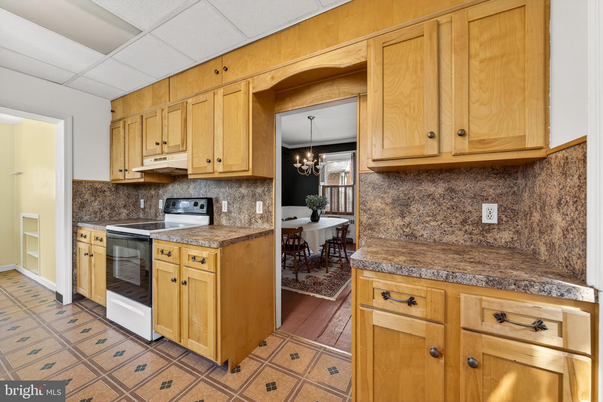 945 Main Street Bethlehem, PA 18018 - Photo 18 of 75