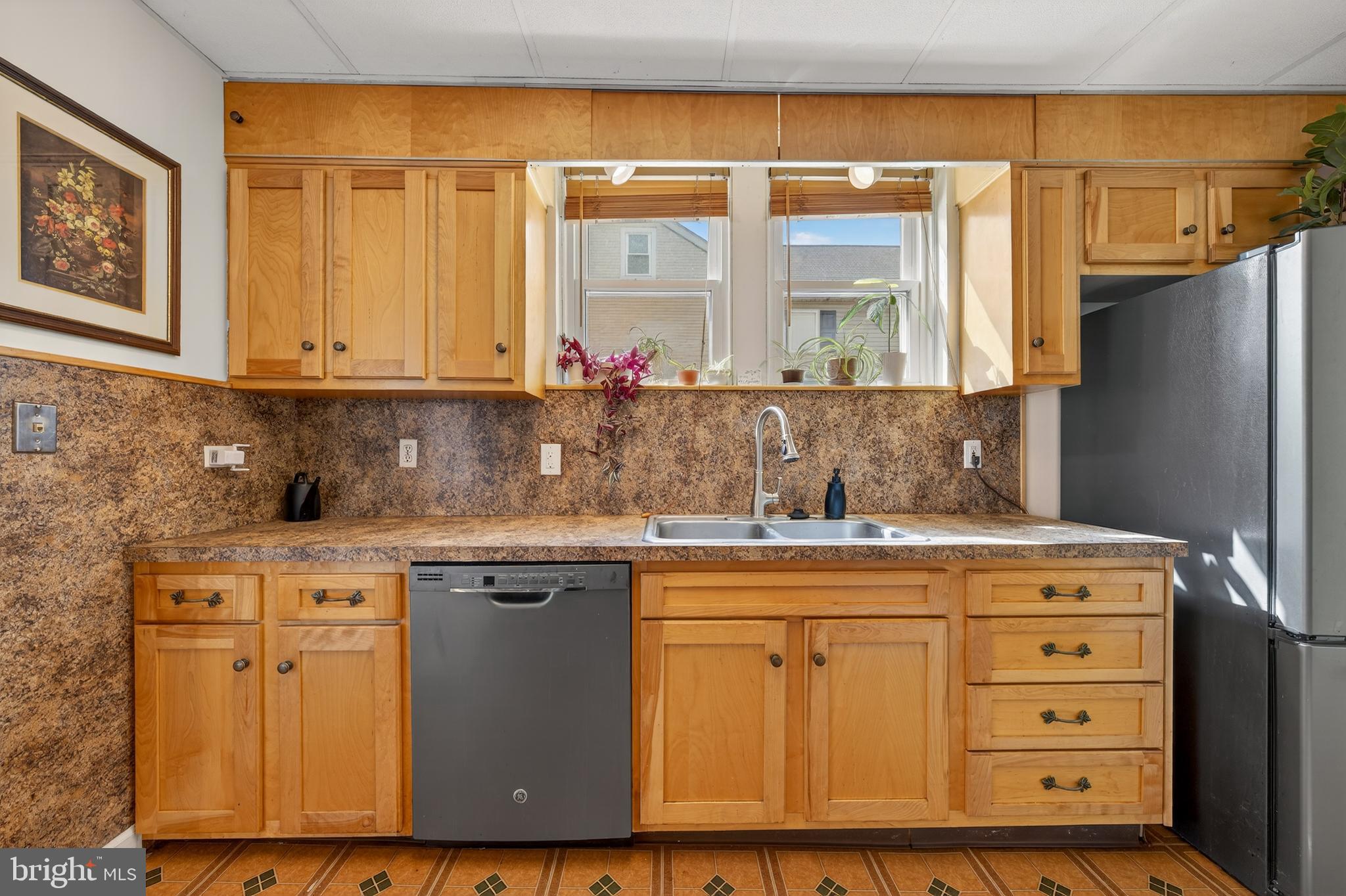 945 Main Street Bethlehem, PA 18018 - Photo 19 of 75