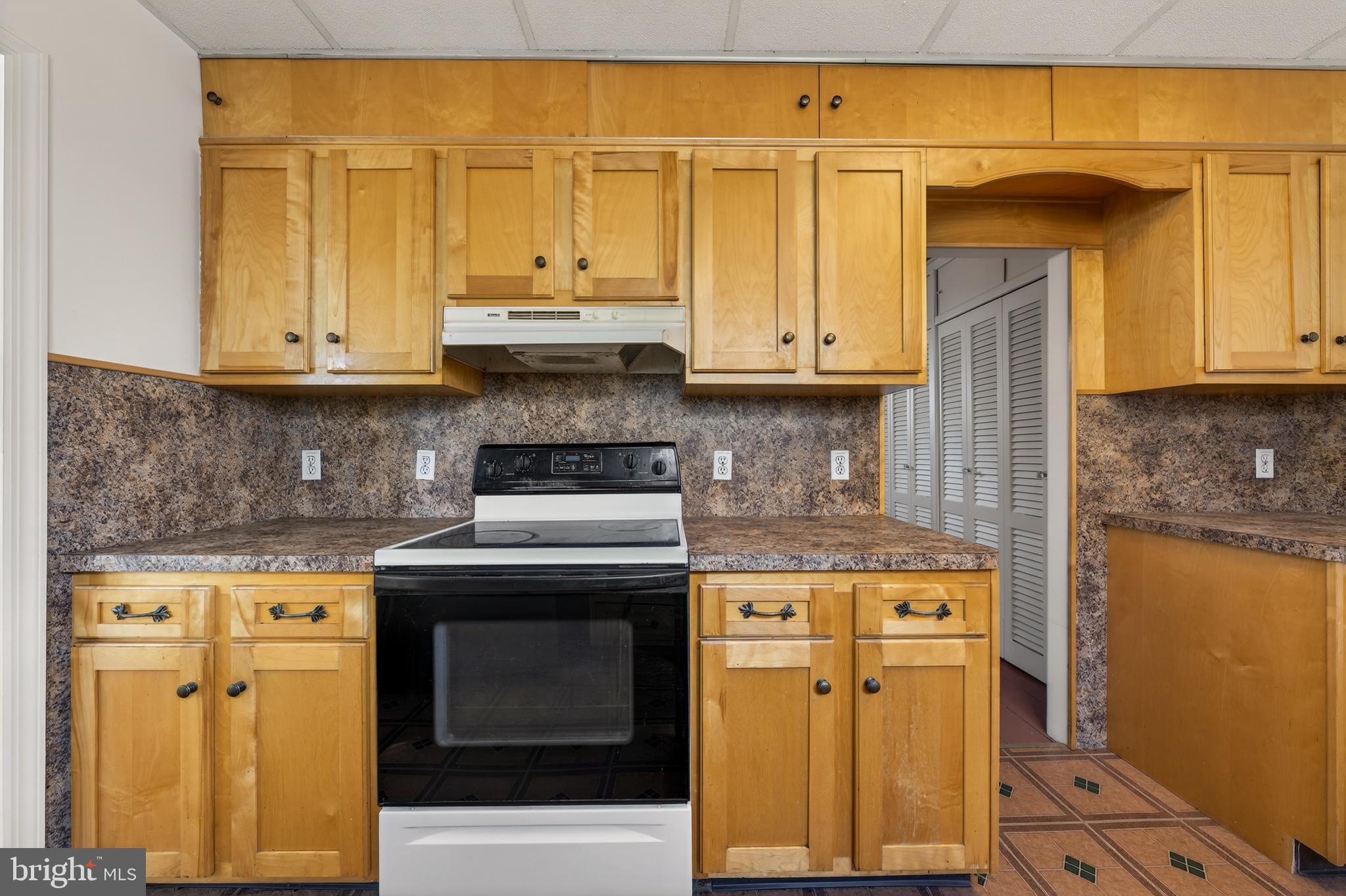 945 Main Street Bethlehem, PA 18018 - Photo 20 of 75