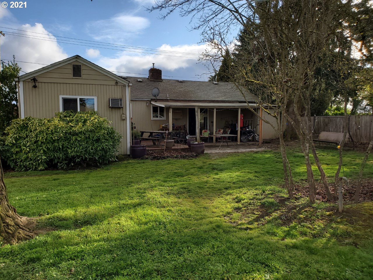 3185 Elmira Road Eugene, OR 97402 - Photo 3 of 30 Gallery Image 3