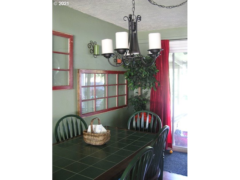 3185 Elmira Road Eugene, OR 97402 - Photo 9 of 30 Gallery Image 9