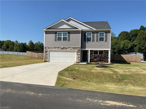 $347,500 | 217 Beebop Lane, Lexington, NC 27295