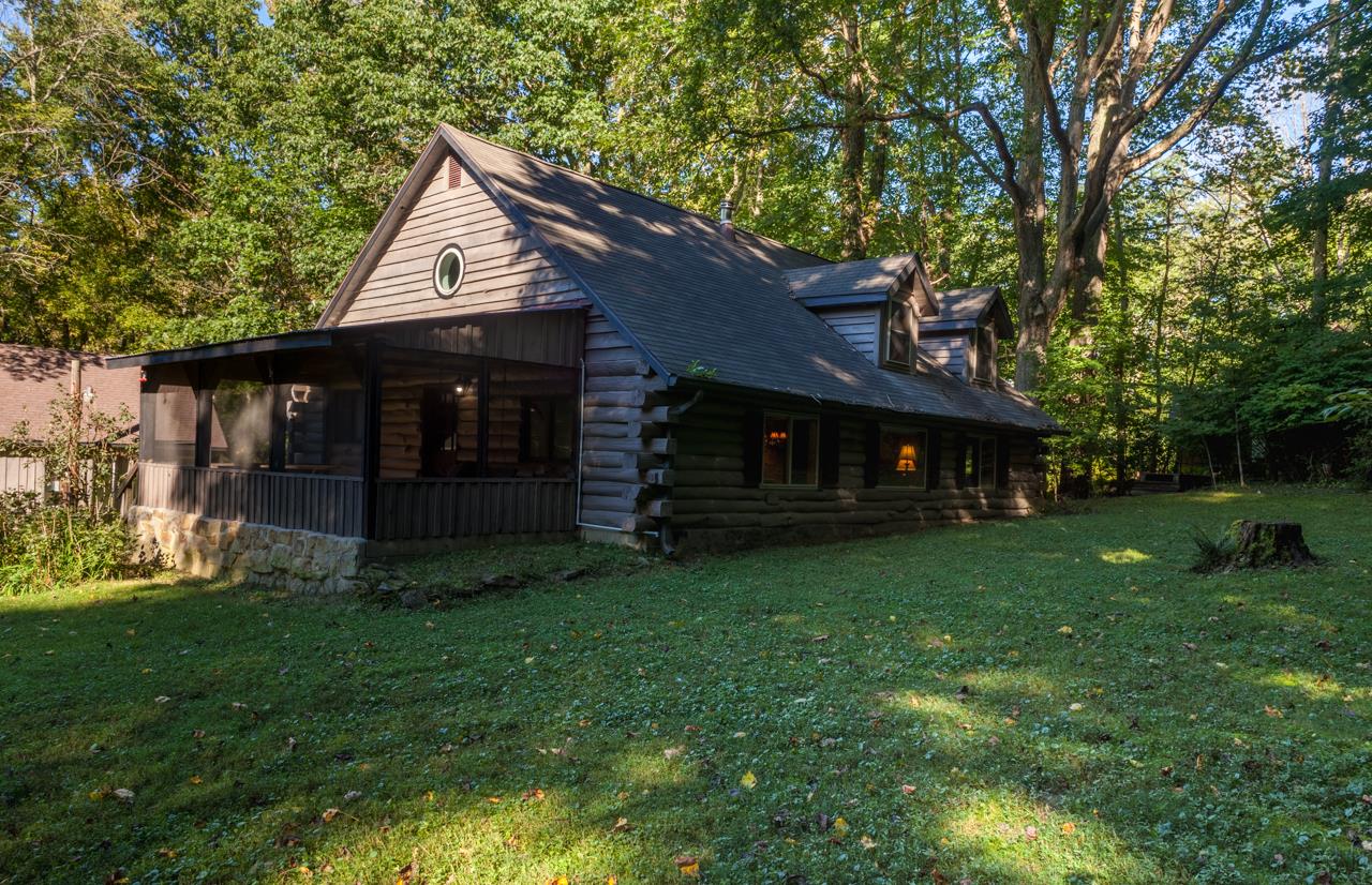 4470 Covered Bridge Road Nashville, IN 47448 - Photo 17 of 36 Gallery Image 17