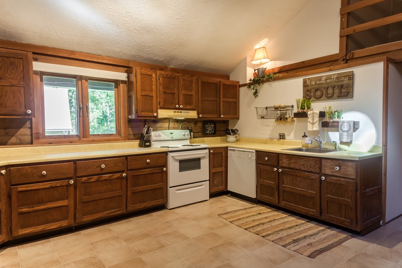 4470 Covered Bridge Road Nashville, IN 47448 - Photo 24 of 36 Gallery Image 24