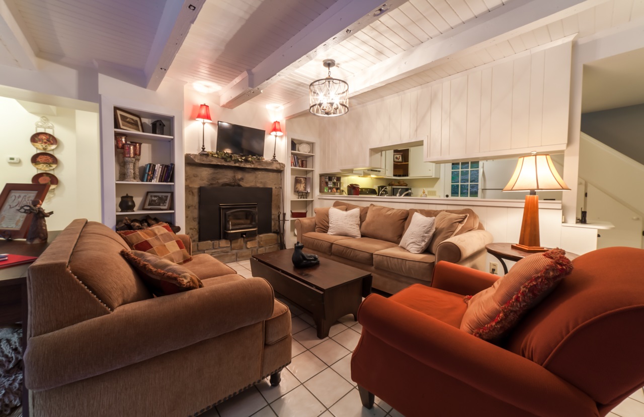 4470 Covered Bridge Road Nashville, IN 47448 - Photo 6 of 36 Gallery Image 6