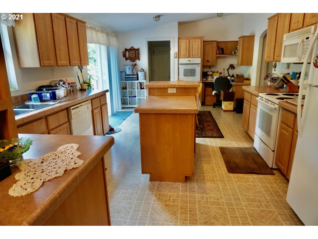 5064 Mitchell Loop Road Florence, OR 97439 - Photo 9 of 15 Gallery Image 9